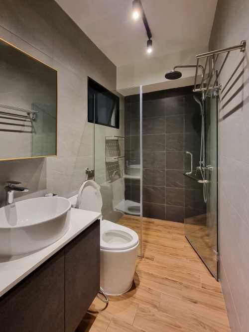 Modern Bathroom at Jurong East