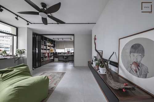 Contemporary Living Room at Resale 5 Room HDB @ Hougang