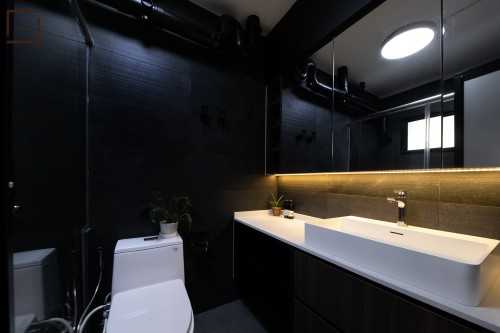 Contemporary Bathroom at Resale 5 Room HDB @ Hougang