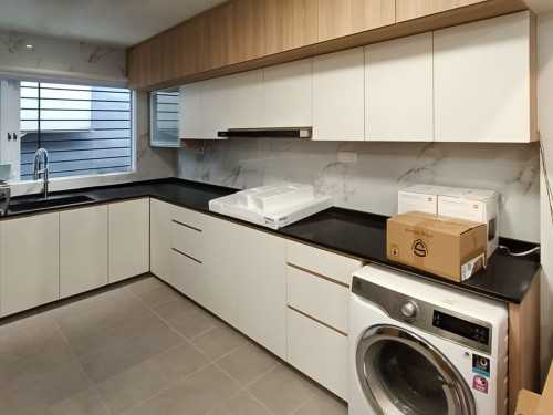 Scandinavian Kitchen at Thompson Garden Estate