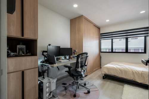 Contemporary Bedroom at Bishan | 261 Bishan