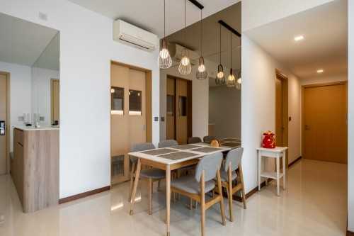 Modern Dining Room at Pasir Ris | Sea Horizon