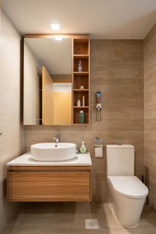 Modern Bathroom at Pasir Ris | Sea Horizon