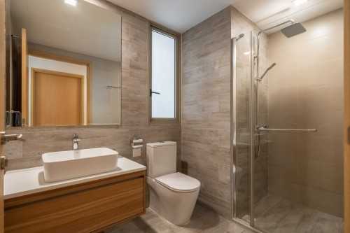 Modern Bathroom at Pasir Ris | Sea Horizon