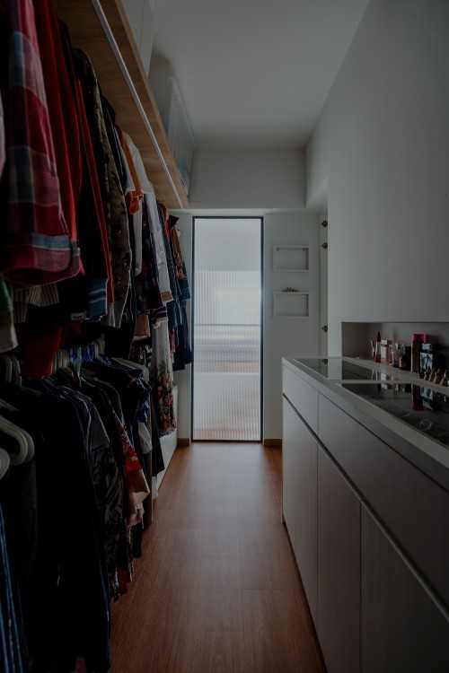 Modern Walk-in Wardrobe at 101 Pasir Ris St 12