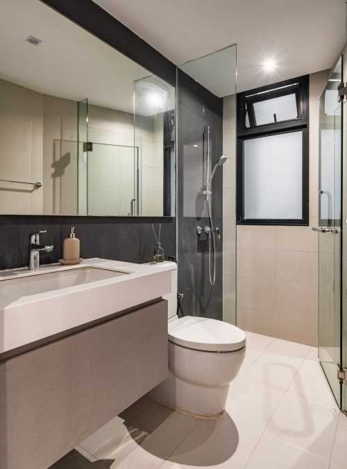 Contemporary Bathroom at edgedale isle