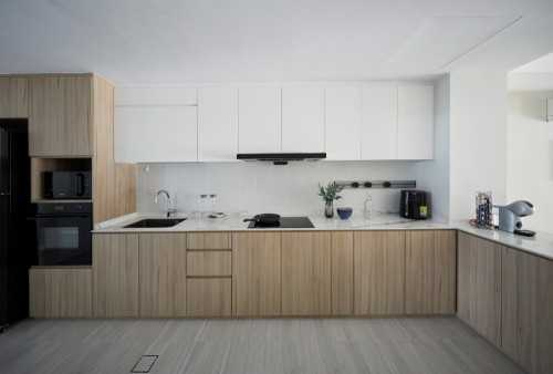 Modern Kitchen at Cashew Drive