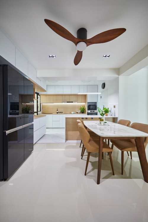 Contemporary Kitchen at Northshore Drive
