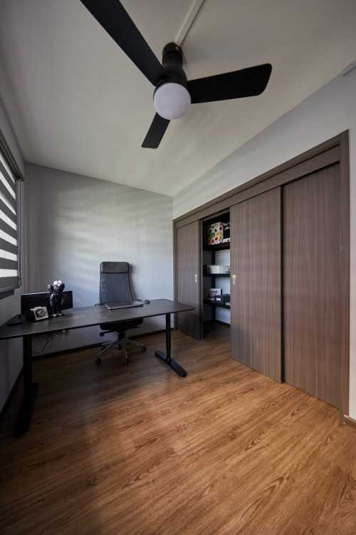 Contemporary Home Office at Jalan Rumah Tinggi