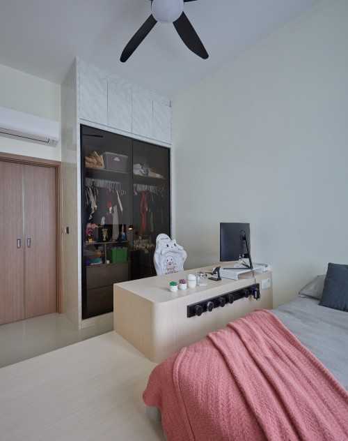 Contemporary Bedroom at Northshore Drive