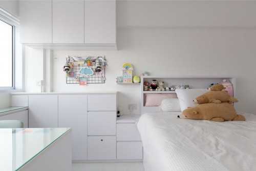 Minimalist Bedroom at Yishun Street 61