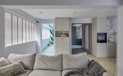 Contemporary Living Room at Yishun Avenue 11