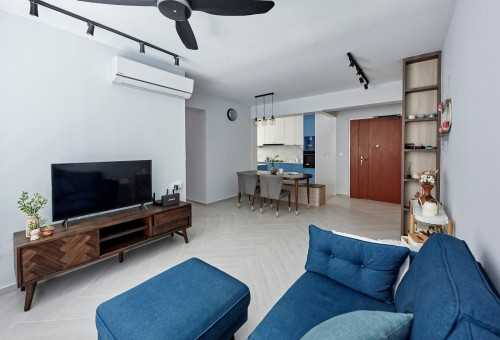 Contemporary Living Room at Telok Blangah Street 31