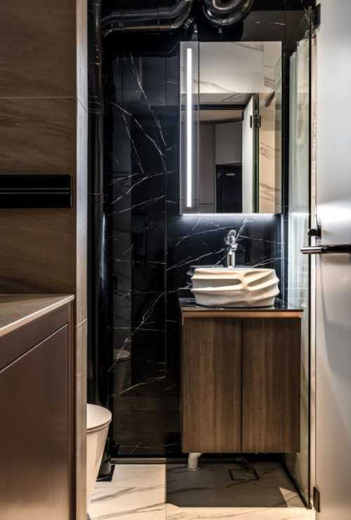 Modern Bathroom at Jalan Membina