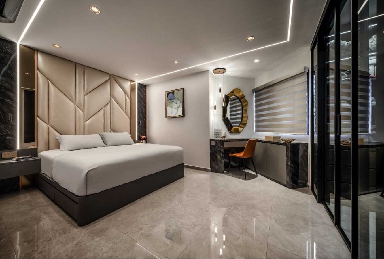 Modern Bedroom with Ceiling Light and Closet