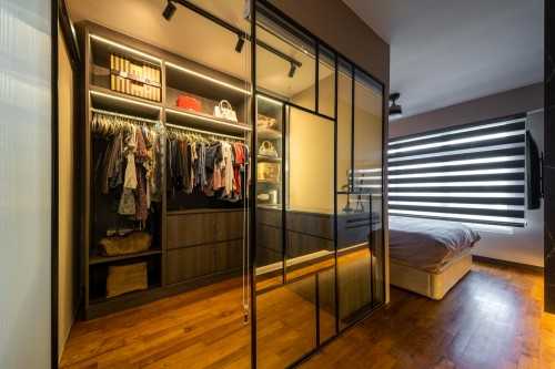 Contemporary Bedroom at 288 Compassvale Crescent