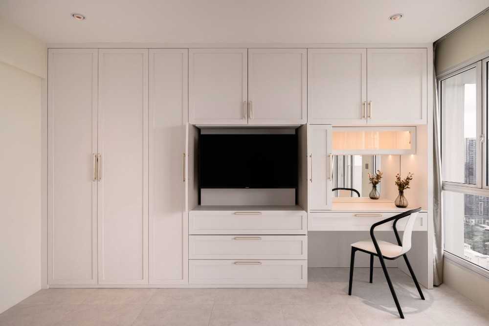 Modern Bedroom with Marble Floor and Wardrobe