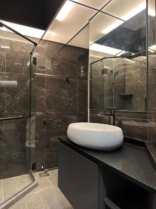 Modern Bathroom at Northshore Edge