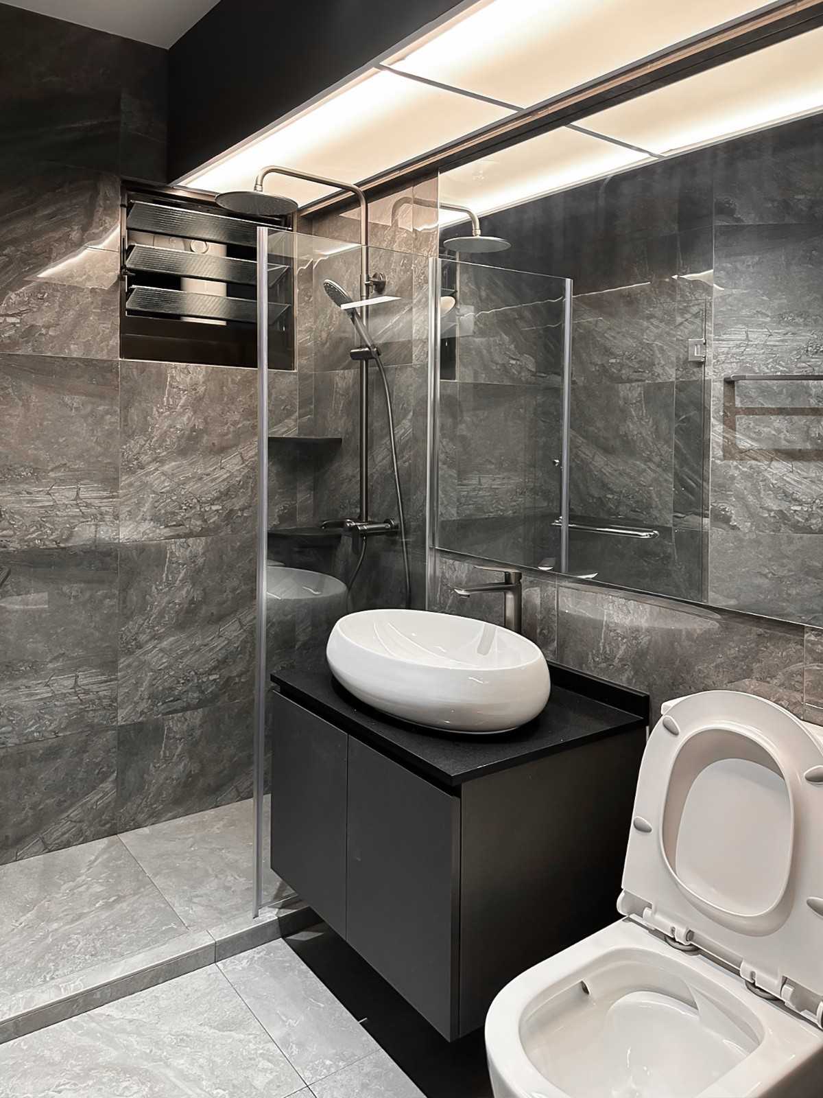 Modern Bathroom with Mirror and Shower Screen