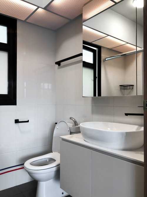 Scandinavian Bathroom at Tampines GreenDew