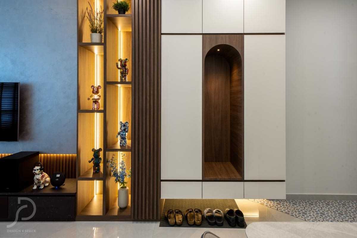 Contemporary Entryway with Mirror and Seating Bench