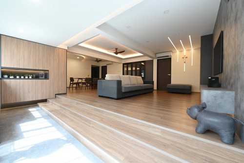 Contemporary Living Room at HDB Jumbo Flat @ Jalan Bukit Merah