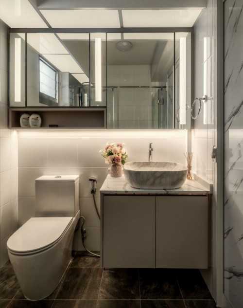 Modern Bathroom at 643A Senja Close