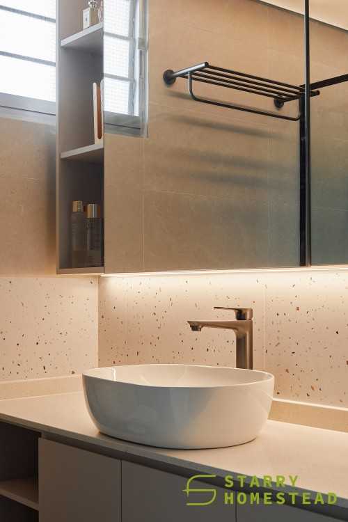 Scandinavian Bathroom at 455B AMK St 44
