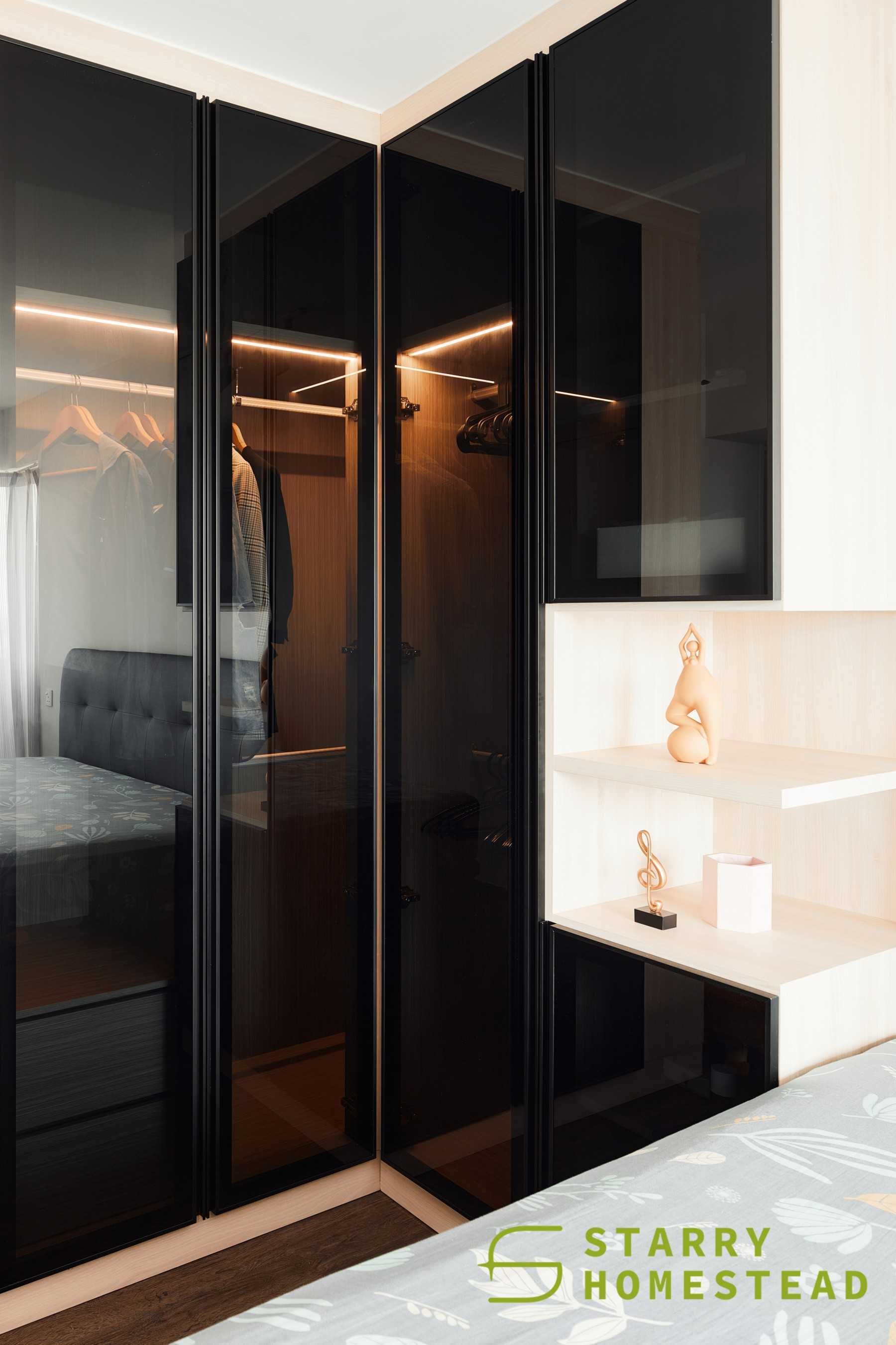 Scandinavian Bedroom with Wardrobe and Sliding Wardrobe