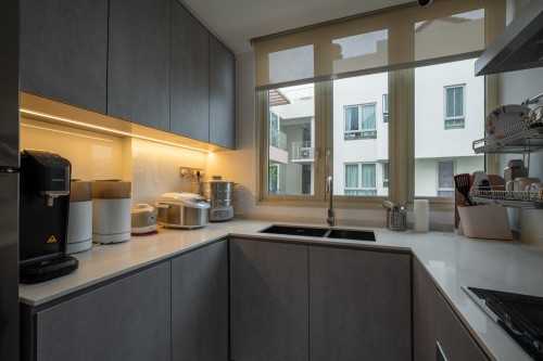 Modern Kitchen at Yio Chu Kang | Fontaine Parry