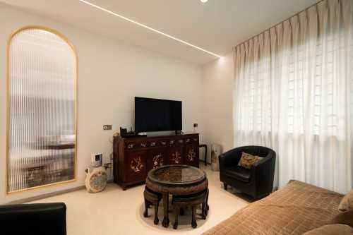Asian Living Room at Bedok | The Clear Water