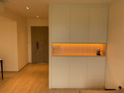 Minimalist Entryway at Jalan Satu