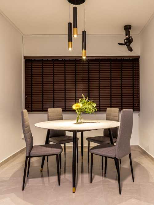 Modern Dining Room at Bukit Batok West Avenue 6