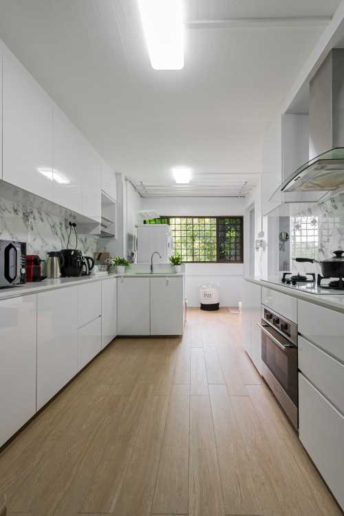Minimalist Kitchen at Ang Mo Kio Avenue 4