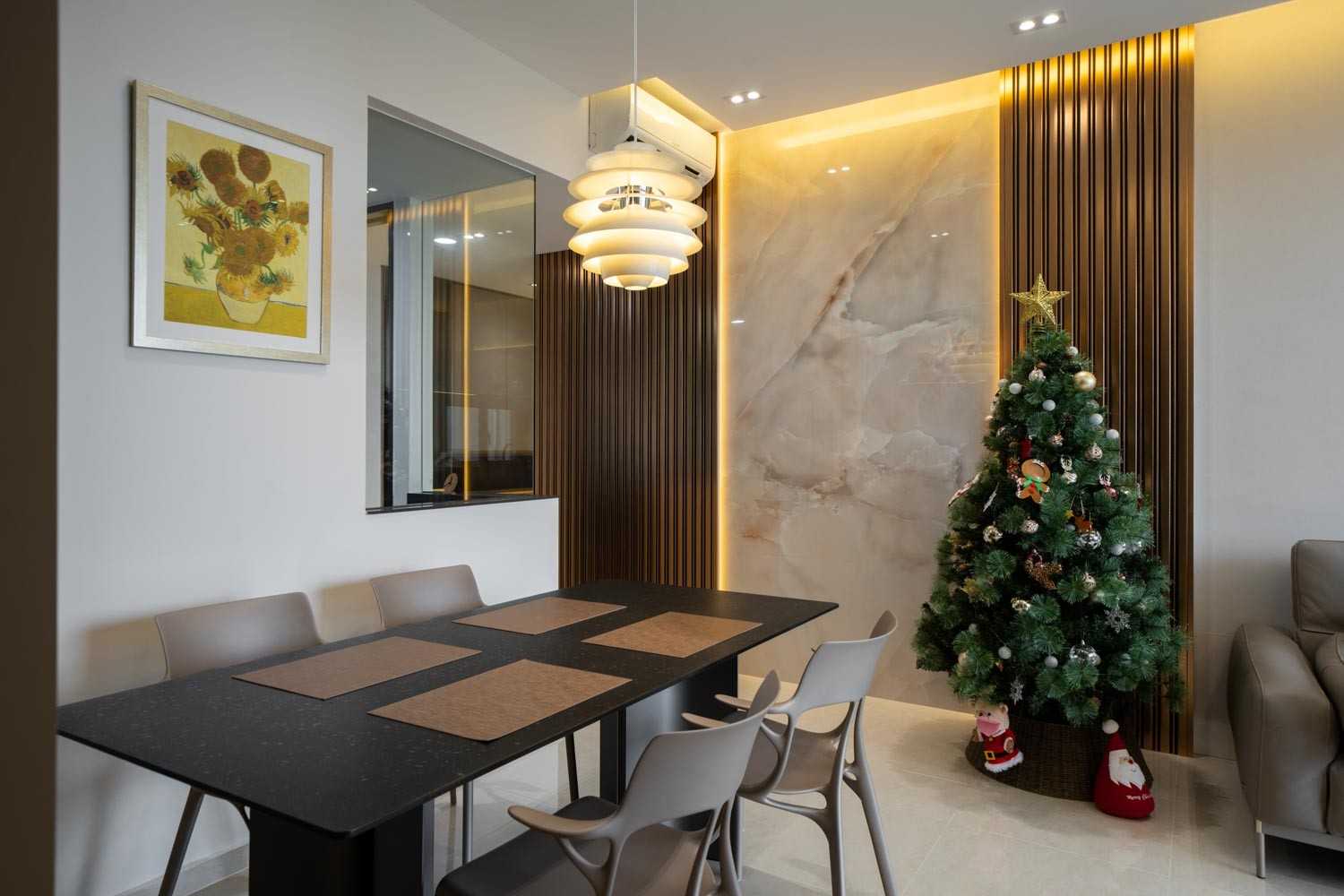 Modern Living Room with Dining Table and Dining Chairs