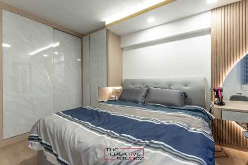 Modern Bedroom at 284 Yishun Ave 6