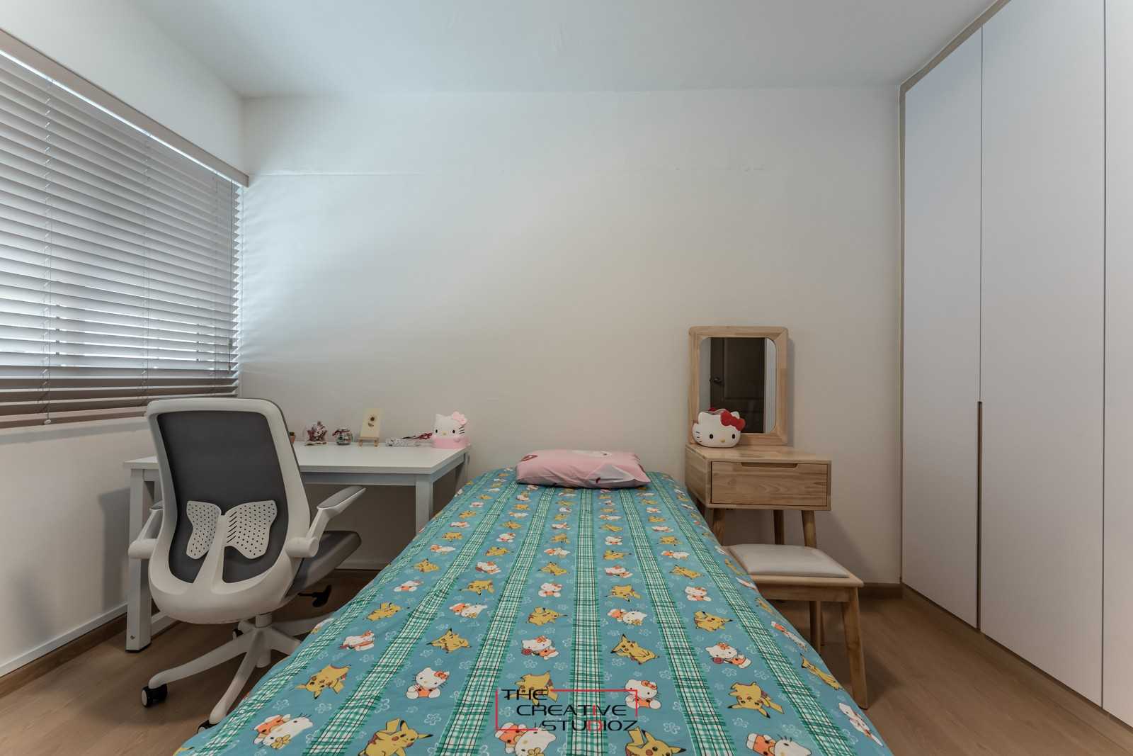 Scandinavian Bedroom with Vinyl Flooring and Wardrobe