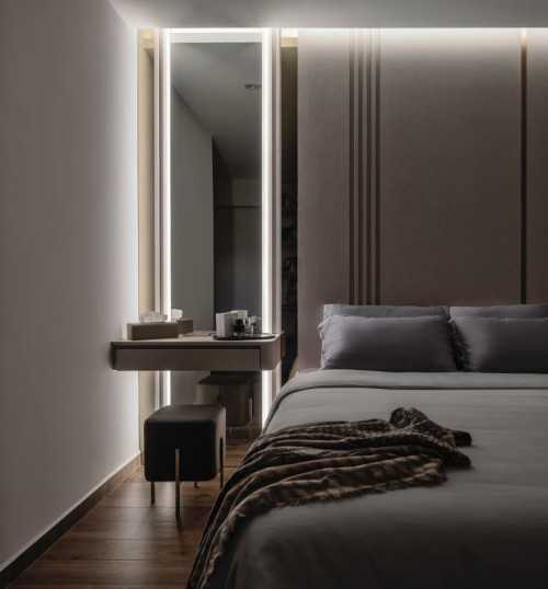 Contemporary Bedroom at 773 Bedok Reservoir View