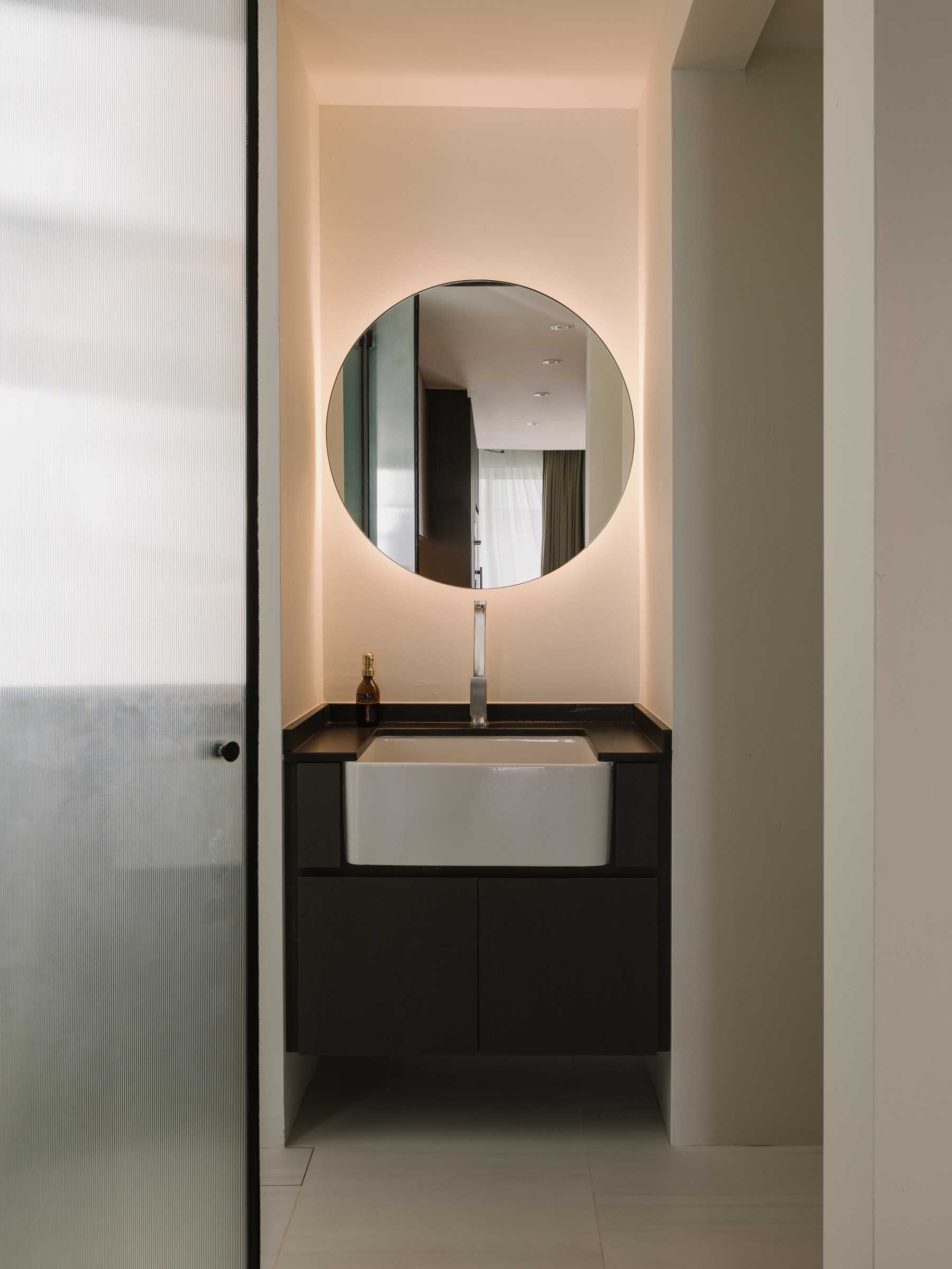 Contemporary Service Yard with Mirror and Storage Cabinets
