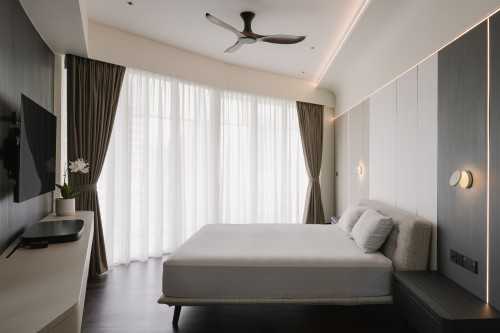 Contemporary Bedroom at St. Thomas Suites