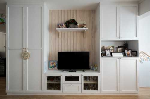 Transitional Living Room at 340 Clementi