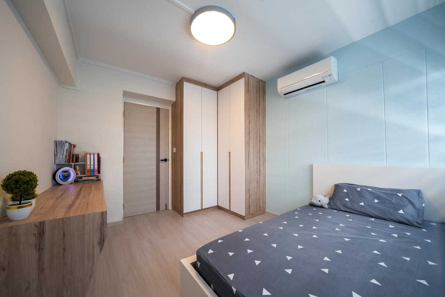 Modern Bedroom with Vinyl Flooring and Cove Lighting