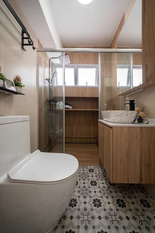 Modern Bathroom at 719 Pasir Ris