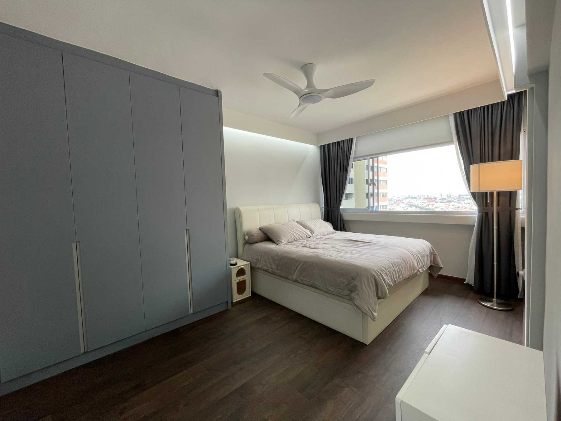 Contemporary Bedroom with Vinyl Flooring and Cove Lighting