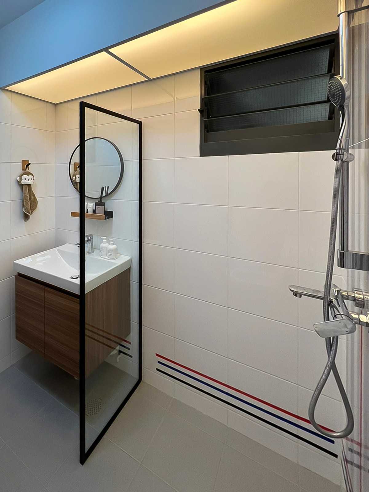 Scandinavian Bathroom with Mirror and Shower Screen