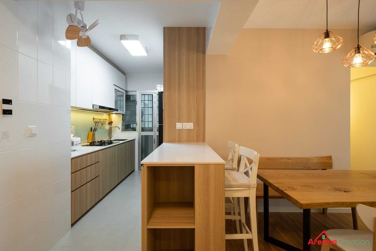 Scandinavian Kitchen with Homogeneous Tiles and Wood Flooring