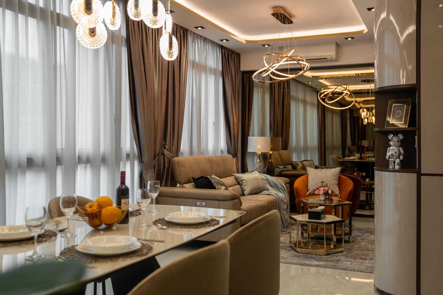 Modern Living Room with Countertop and Sofa