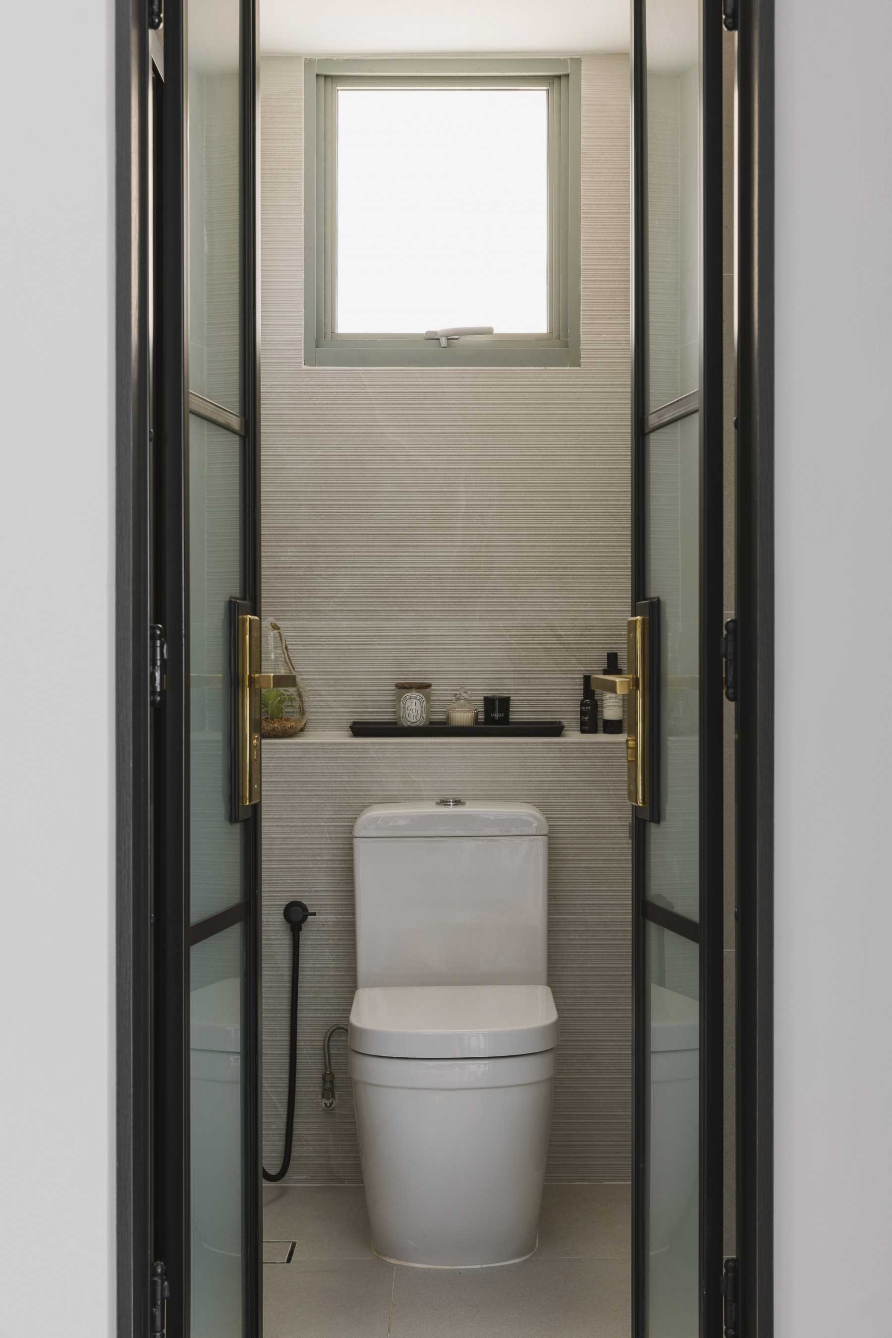 Modern Bathroom with Bathroom Storage and Bathroom Accessories