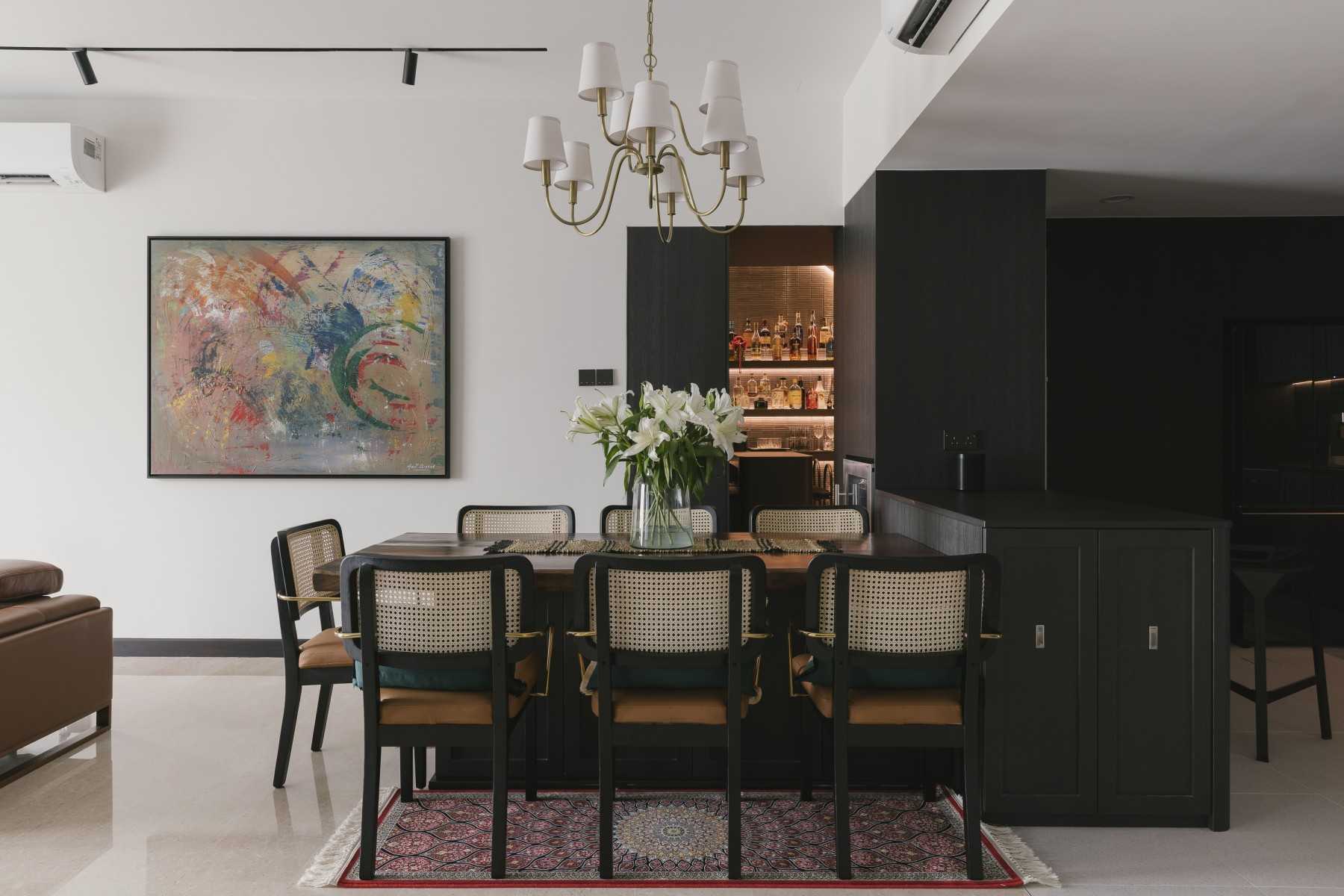 Modern Dining Room with Artwork and Carpet