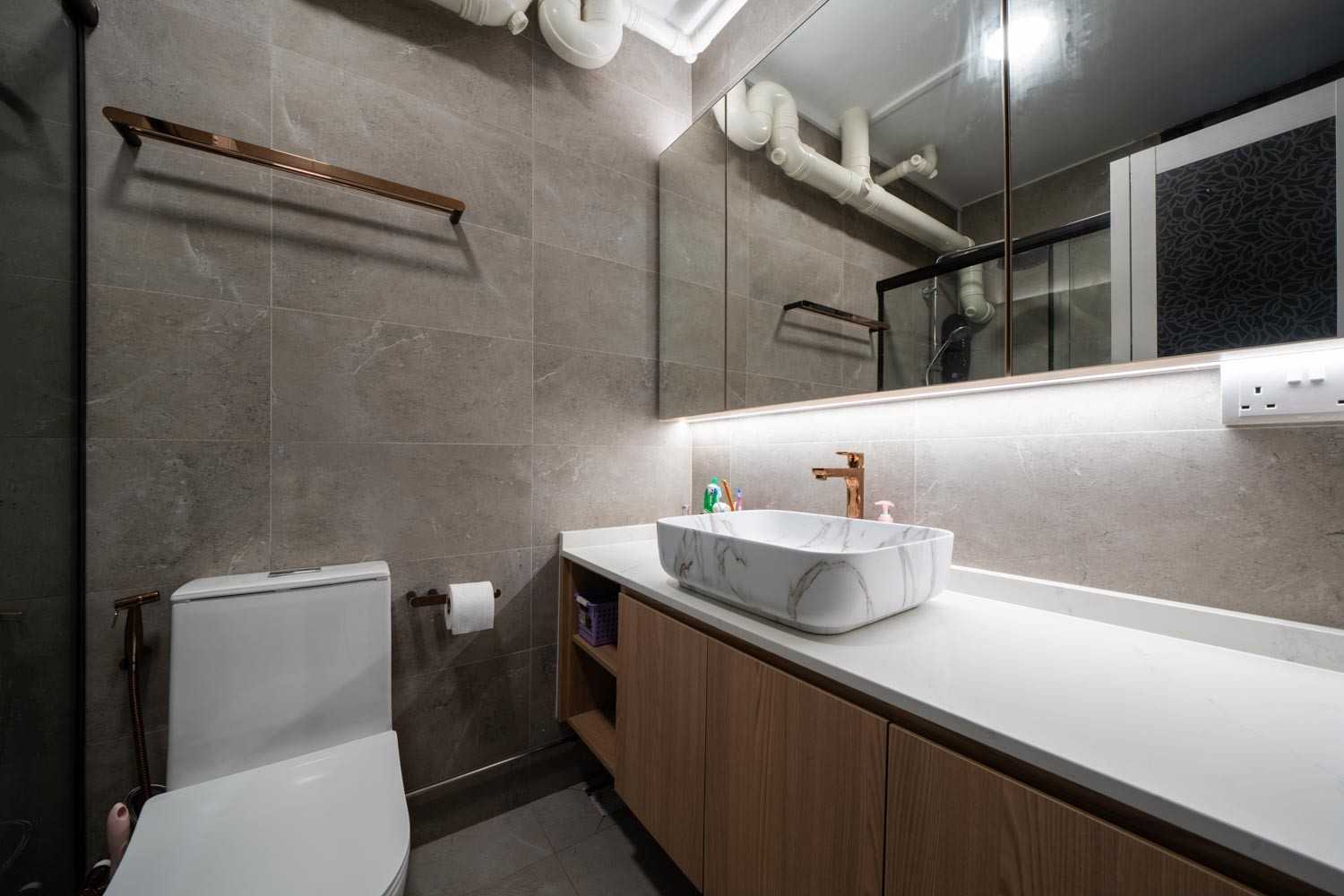Contemporary Bathroom with Wood Flooring and Mirror